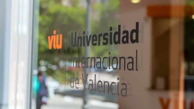 منح دراسية في إسبانيا للدراسة في جامعة بالينثيا الإسبانية الدراسة في إسبانيا