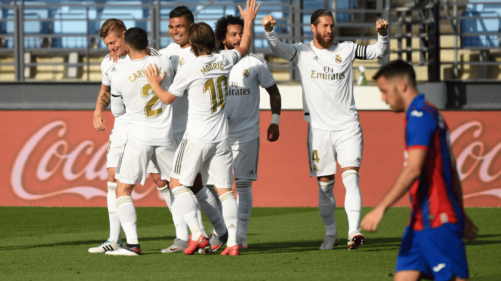 ريال مدريد برشلونة ايبار منافسة مباراة المباراة أهداف هدف اهداف زيدان