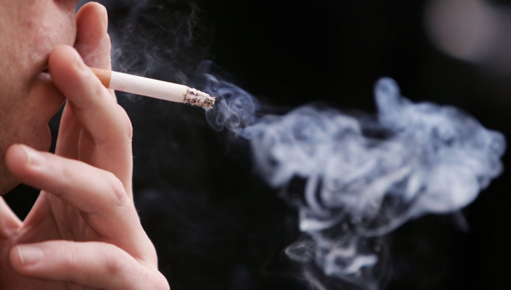 التدخين فيروس كورونا وزارة الصحة الإسبانية