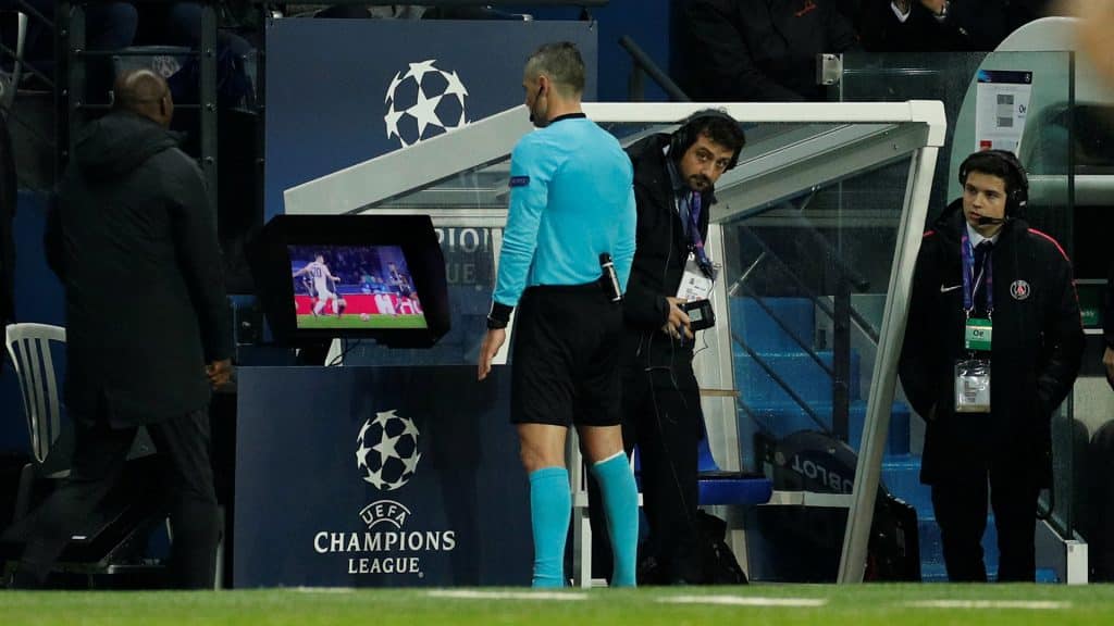 VAR التحكيم