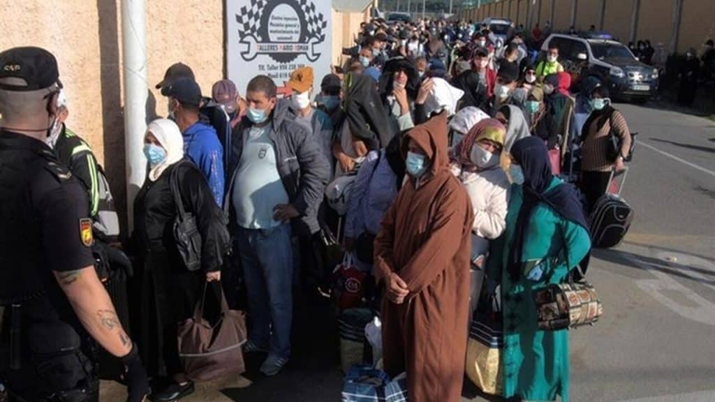 حكومة سبتة تعرض التكفل بالمغاربة العالقين
