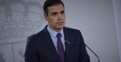 رئيس الحكومة الإسبانية يدعو إلى مساعدة لبنان