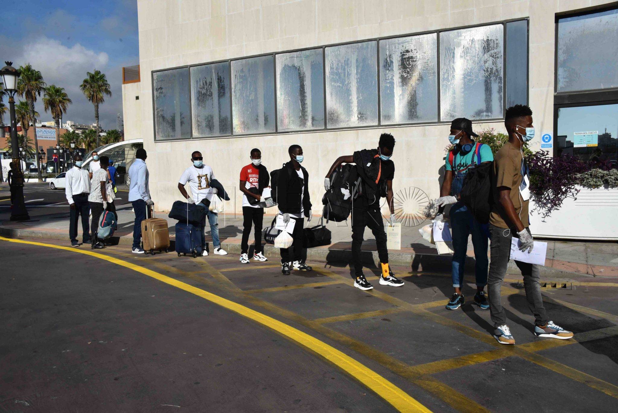 نقل مهاجرين سبتة