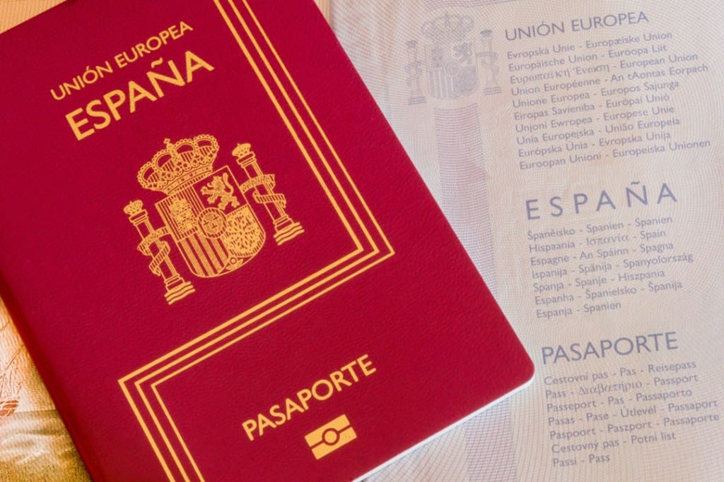 11 preguntas que debes saber sobre el pasaporte espanol 1024x683 1