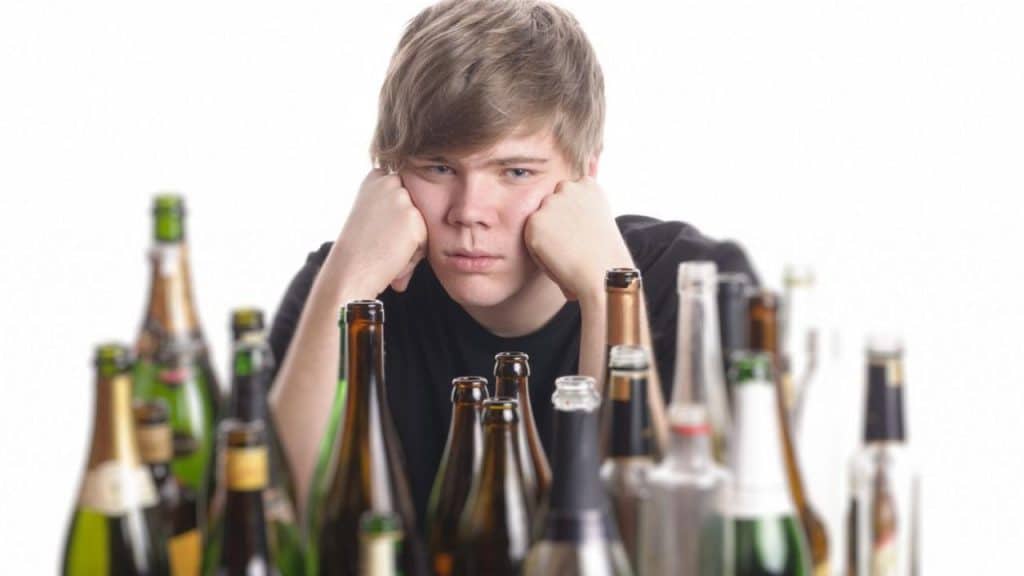 3 maneras de evitar las adicciones en los adolescentes 1