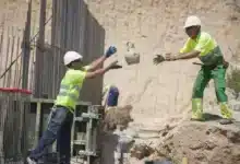 عمال البناء