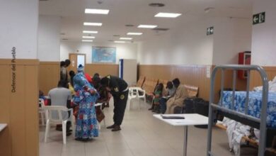 فرار 17 مغربيا من غرفة اللجوء في مطار مدريد باراخاس