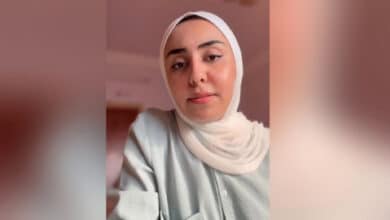 لارا شابة فلسطينية