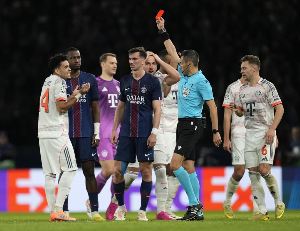 صور صادمة لإصابة أشرف حكيمي