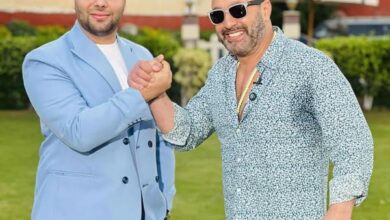 السقا يصف محمد زكريا بالأستاذ الكبير: «حبيبي حضرتك اللي أستاذ كبير»… والفيديو يحصد تفاعلاً لافتاً