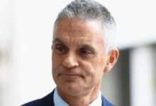 استقالة المدير العام لهيئة الإذاعة البريطانية (بي بي سي)