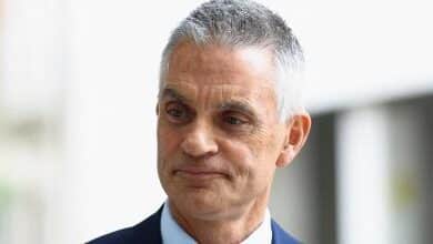 استقالة المدير العام لهيئة الإذاعة البريطانية (بي بي سي)