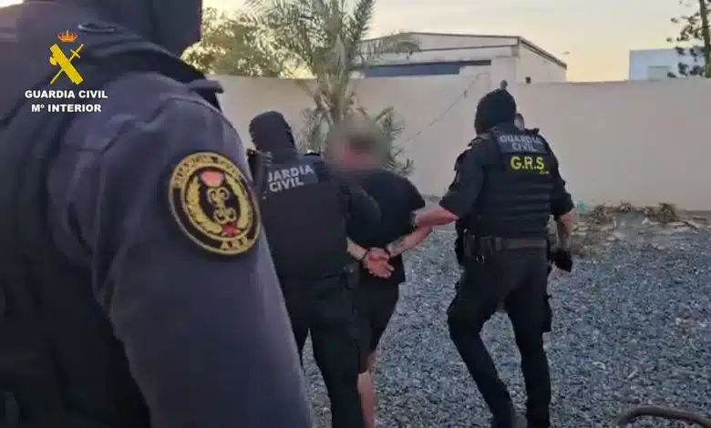 الحرس المدني يصادر 1.5 طن من الكوكايين في عملية كبرى ضد عصابات المخدرات بألميريا