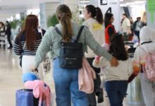 وصول 245 لاجئا إلى إسبانيا ضمن برنامج إعادة التوطين الوطني