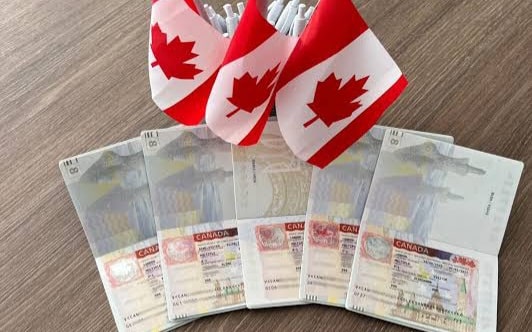 تأشيرة كندا