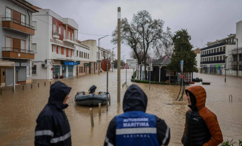تأهب في إسبانيا والبرتغال مع تسبب عواصف في مزيد من الأضرار