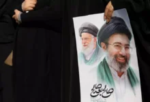 "سنثأر لدماء شهدائنا": المرشد الأعلى الجديد لإيران يؤكد أن مضيق هرمز سيظل مغلقاً