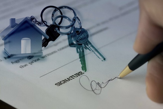 إسبانيا تمدد ضمانات الدولة لشراء المنازل حتى 2027: هكذا تحصل عليها لشراء منزلك الأول