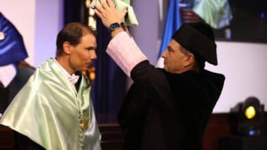 رافائيل نادال يحصل على درجة الدكتوراه الفخرية ويُشيد بدور عمه توني