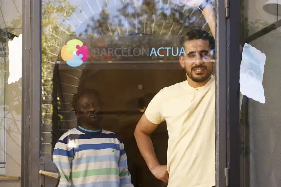 مهاجر جزائري