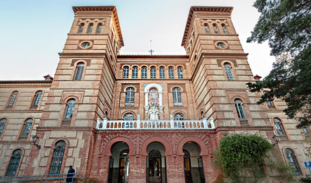 جامعة غرناطة